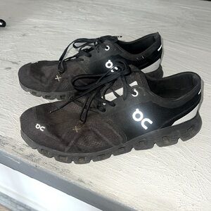 On Cloud Mens Tennis Shoes